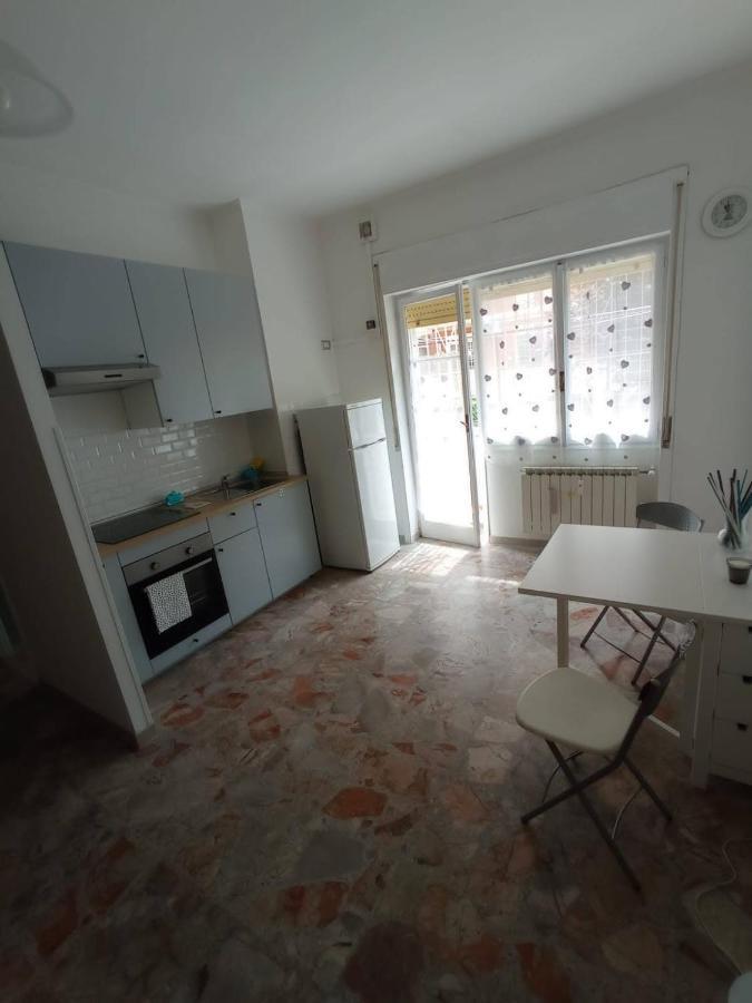 Ostia Beach Cryptohouse Eksteriør billede